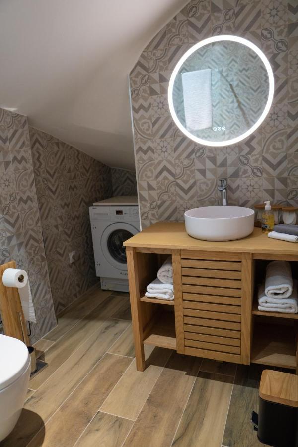 Studio Coeur De Ville Sanary Tres Cosy Parking ภายนอก รูปภาพ