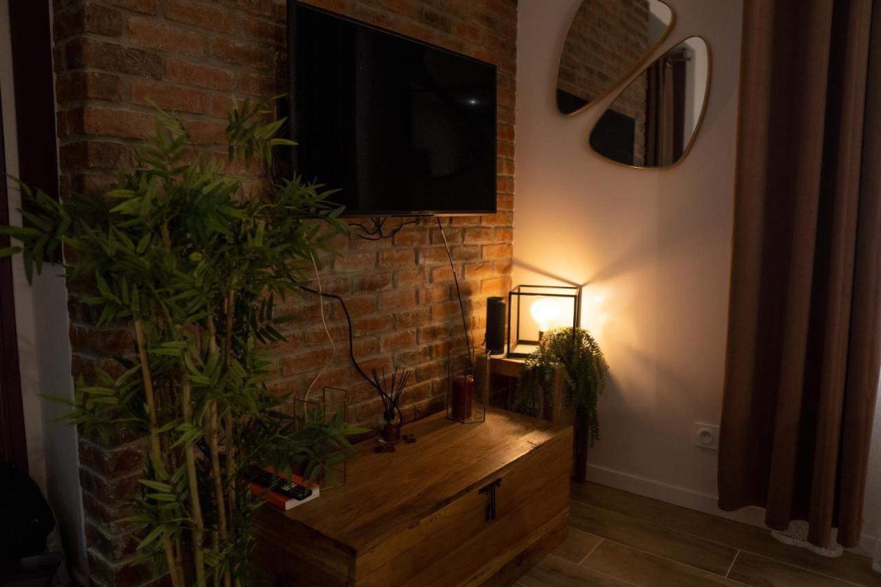 Studio Coeur De Ville Sanary Tres Cosy Parking ภายนอก รูปภาพ